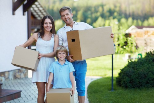 Preparation and packing for short-term storage in Kentishtown