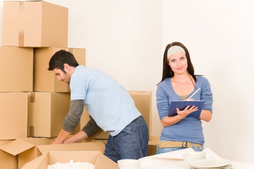 Local temporary storage options in Kentishtown for moving and renovation